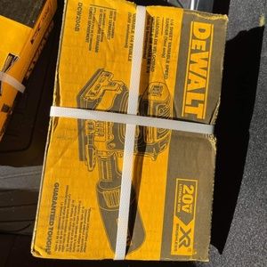 1/4 sheet variable speed sander